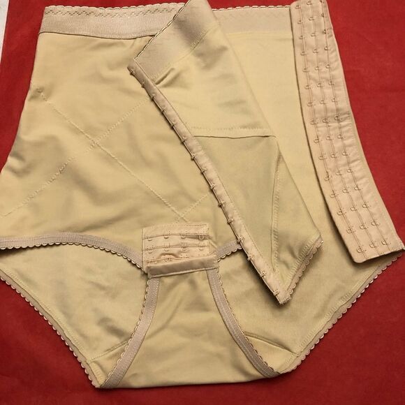 Wink your little secret women’s beige shape wear size 3X - Picture 5 of 6